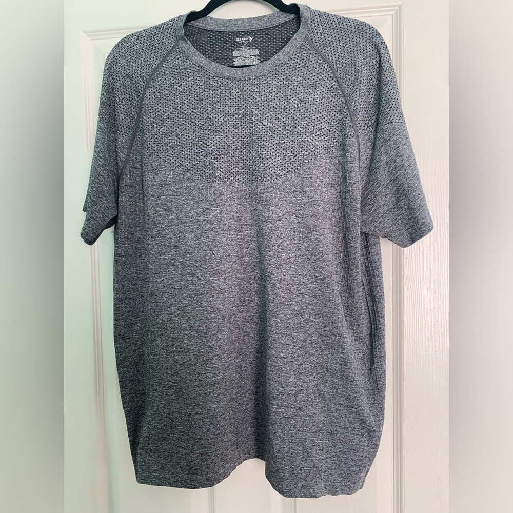 Men’s Old Navy Active “Go-Fresh” Shirt